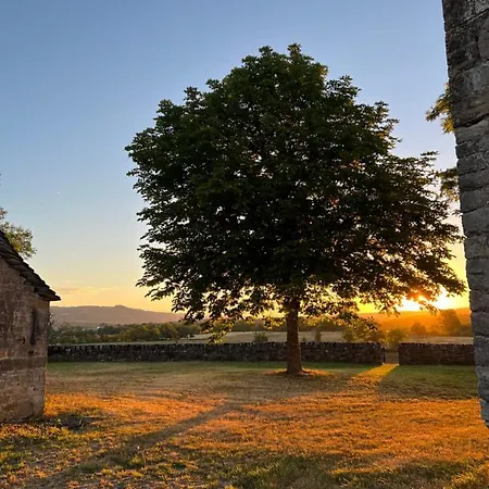 Les Distinguees - Manoir De Bessodes 4*